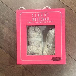 Stuart Weitzman Infant Shoes in Cream